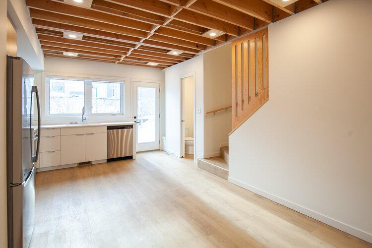 2107 Osler - Main Floor Back Entrance